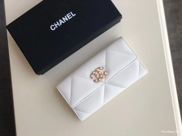 First Bag Ru LONG FLAP CHANEL 19 WALLET 0710